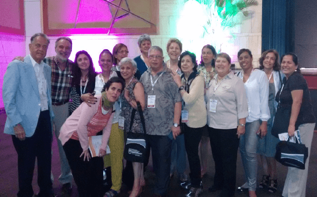 Dr. Eduardo Atalah Samur con los venezolanos. Congreso SLAN 2015