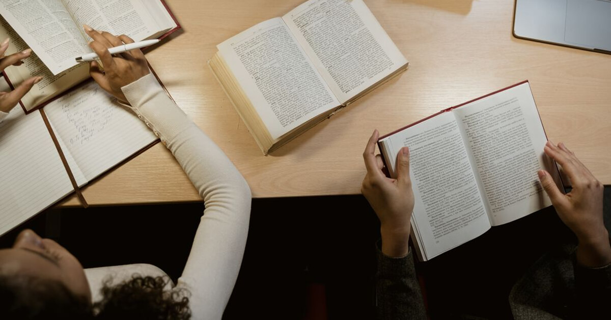 Diseño y validación de un cuestionario para evaluar comportamiento alimentario en estudiantes de una universidad peruana